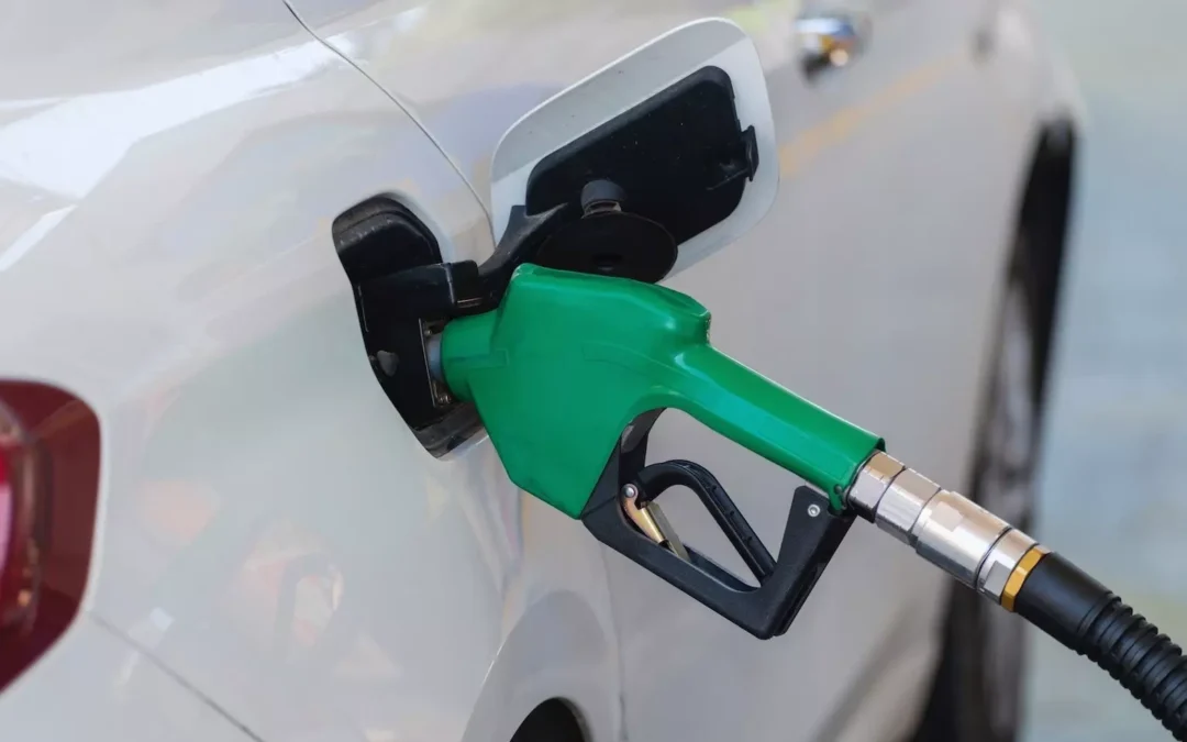Prezzo del carburante, che cosa è successo nell’ultimo mese in Italia